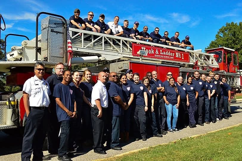 A Hyattsville class posed with Hook & Ladder No. 1